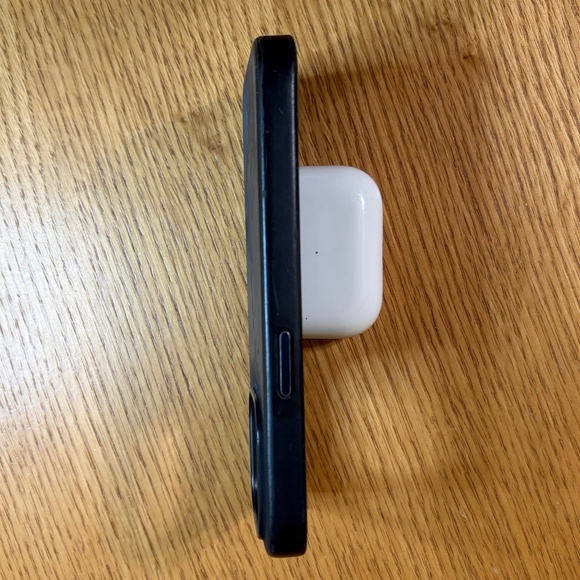 Apple FineWoven Case - Picture 5 of 11